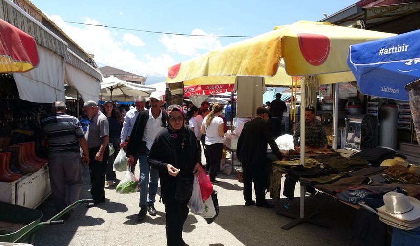 Erzincan Buğday Meydanı'nda Peynir ve Tereyağı Güncel Fiyatlar