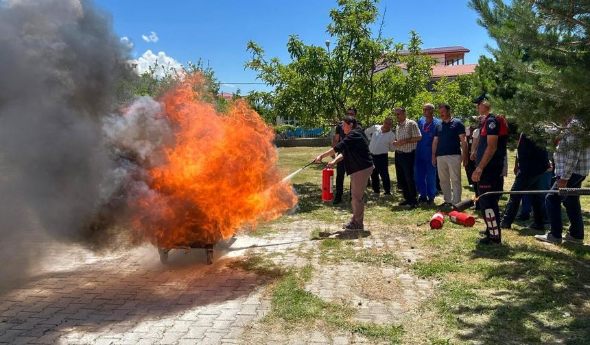 Erzincan Belediyesi'nden personellere hayati eğitim