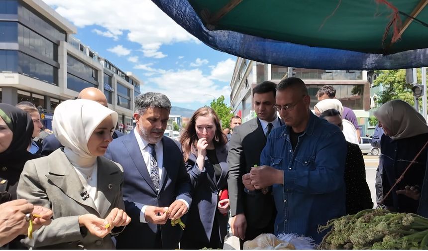 Bakan Göktaş'tan Erzincan Çıkarması: Esnafı Gezdi, Işkının Tadına Baktı