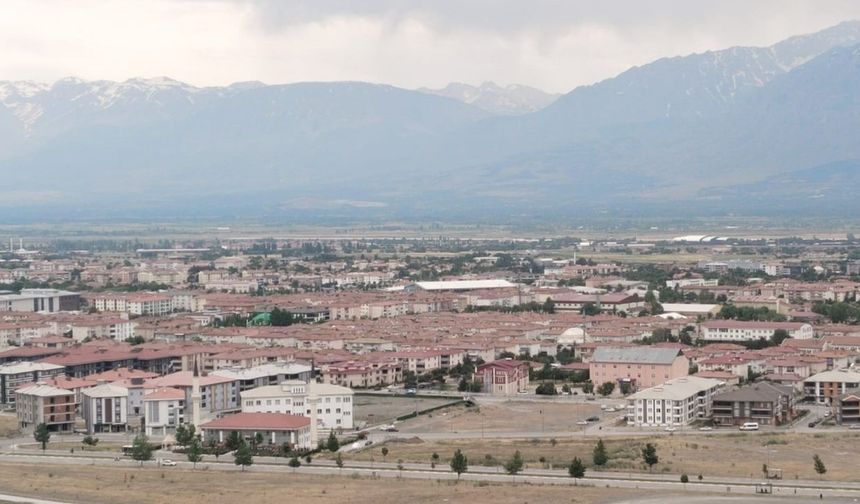 Erzincan Belediyesi 2 Adet Gayrimenkulünü Satışa Çıkardı