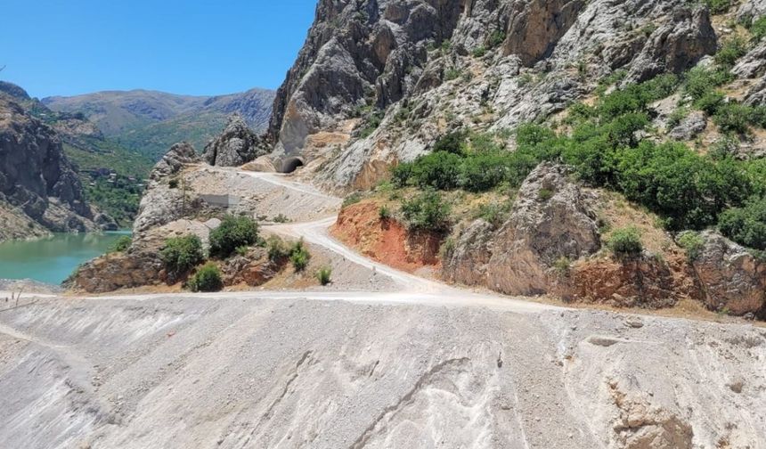 Erzincan’da Tünel Çalışmaları Durdu: 200 Kişi İşten çıkarılacak