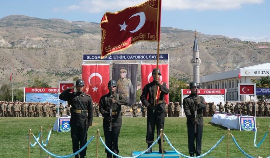 59. Havan ve Topçu Eğitim Tugay Komutanlığı’nda Yemin Töreni Gururu