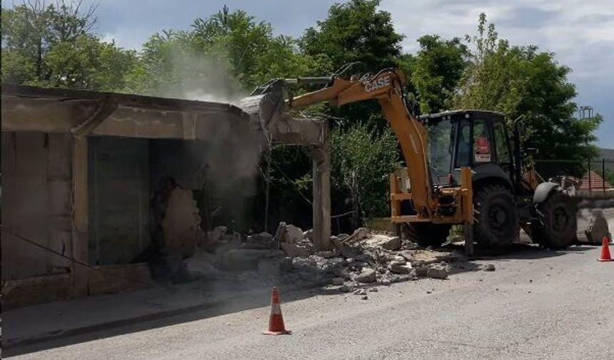 Erzincan'ın Beldesinde Büyük Dönüşüm Başladı! Çarşı Yeni Yüzüne Kavuşuyor