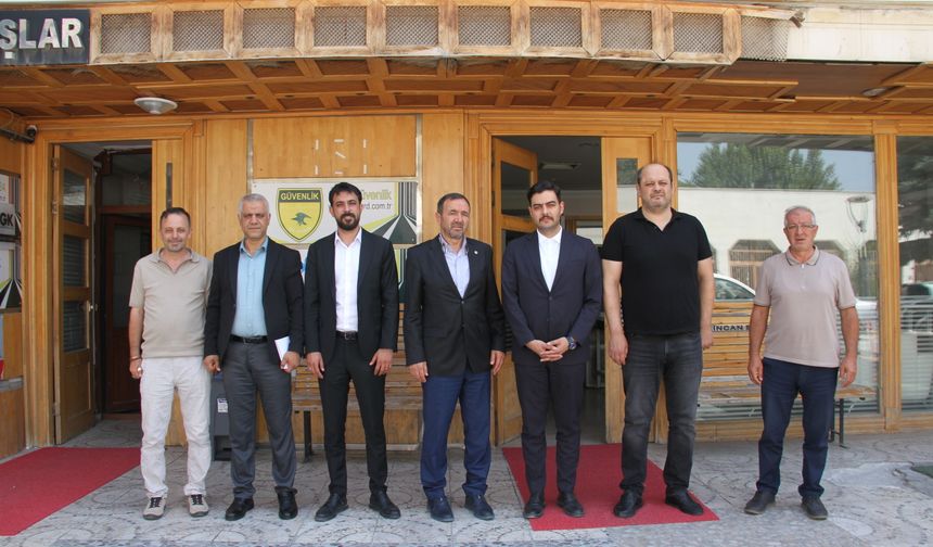 MHP Erzincan'da Kongre Mesaisi Başladı! Çakırbay'dan Medyaya Anlamlı Ziyaret