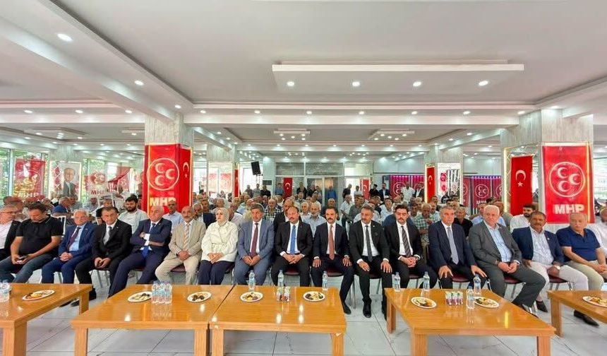 İliç'te MHP Kongresi Yoğun Katılımla Yapıldı
