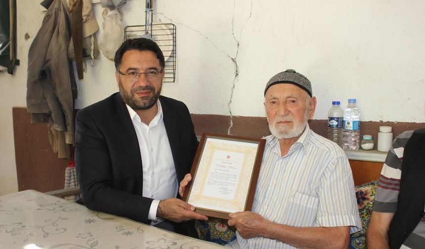Çocuk Yaşta Yetim Kaldı, Eşini Kaybetti... Erzincanlı Hasan Amcadan Örnek Hamle!