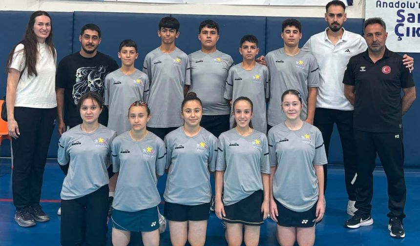 Erzincanlı Sporcular Kortta Fırtına Gibi Esti