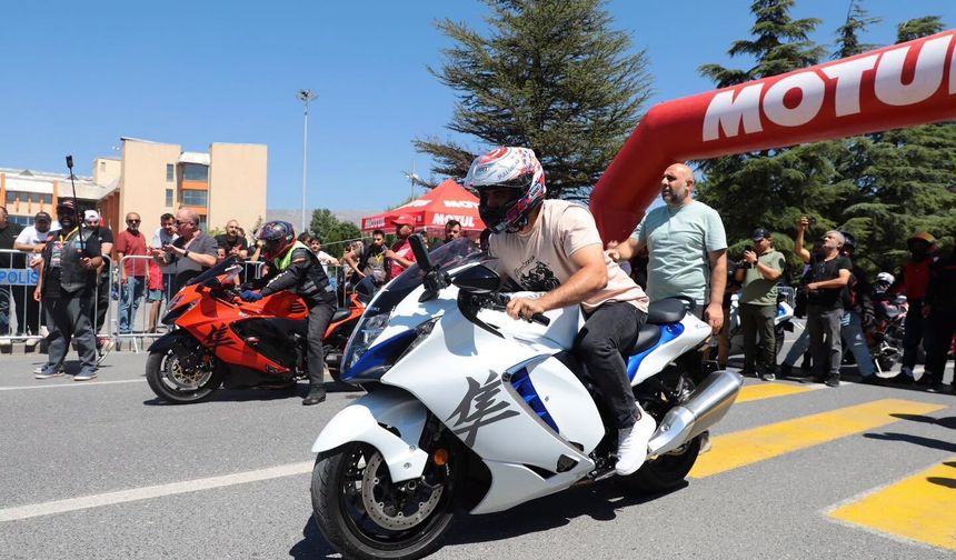 Erzincan'da Ergan Motofest’te Adrenalin Doruğa Çıktı