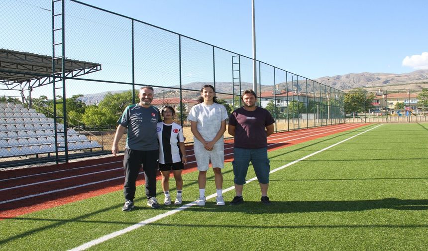 Erzincan’dan Milli Takıma İki Genç Yıldız! Toprak ve Semanur Gururlandırdı