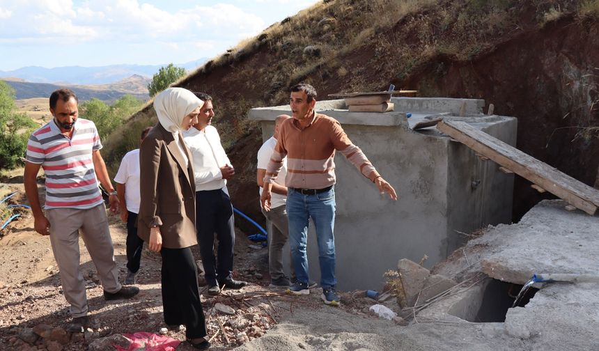 Tercan’da Köylerin Altyapısı Güçleniyor: 4 Köyde Çalışma