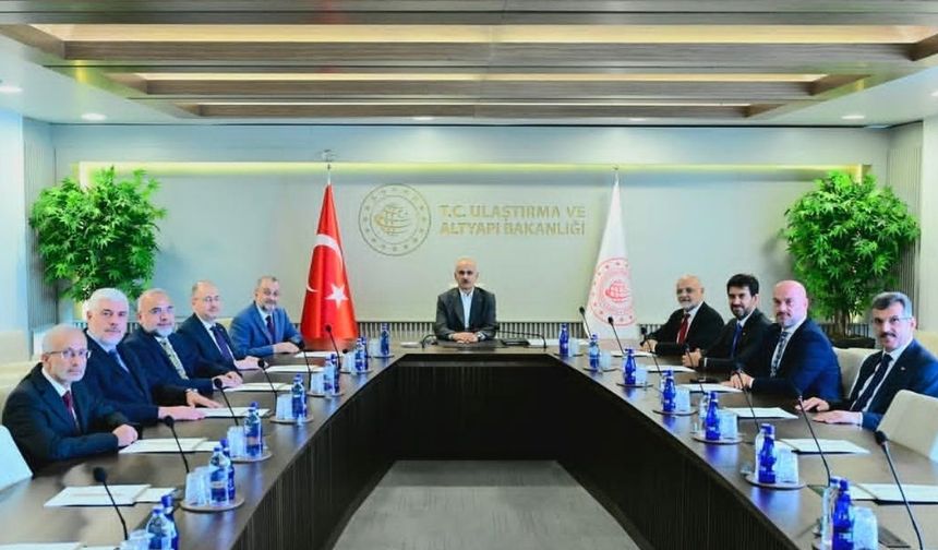 BTK’da Yeni Dönem Resmen Başladı: Dr. Batuhan Mumcu Göreve Devir Teslimle Adım Attı