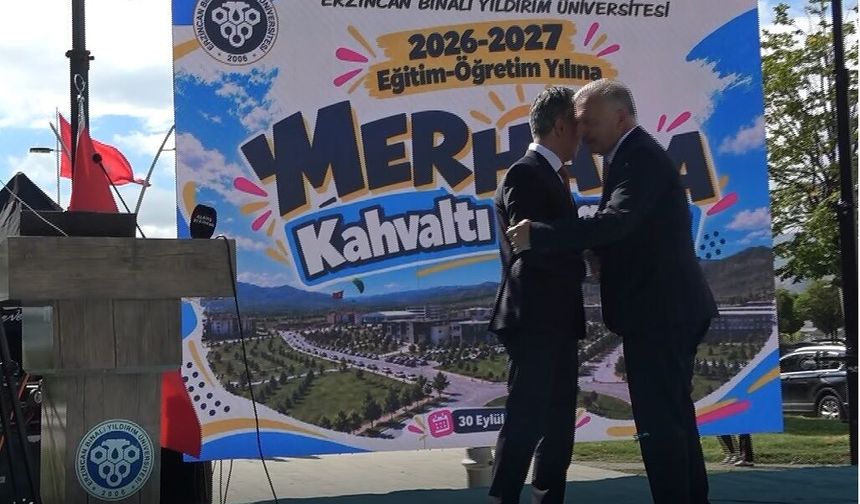 EBYÜ’de İki Rektör Aynı Kürsüde: “Hocamızın Üniversitemizde Büyük Emeği Var”