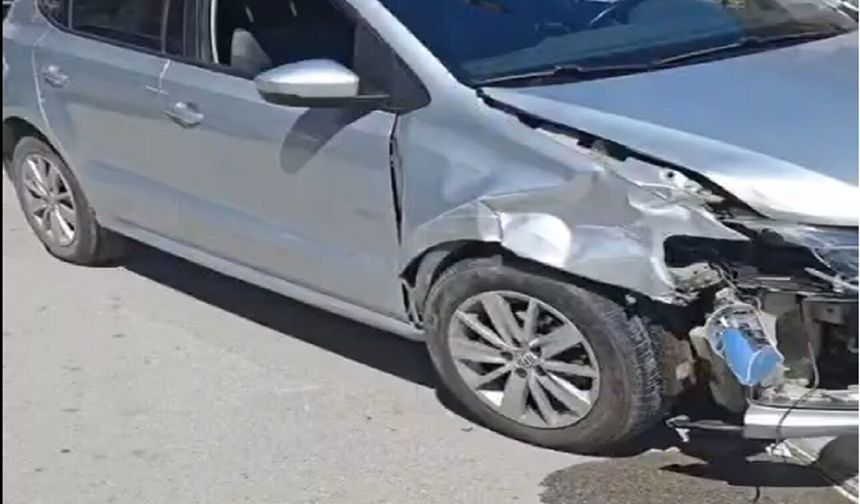 Erzincan’da Korkutan Kaza! Araç Peş Peşe Çarptı