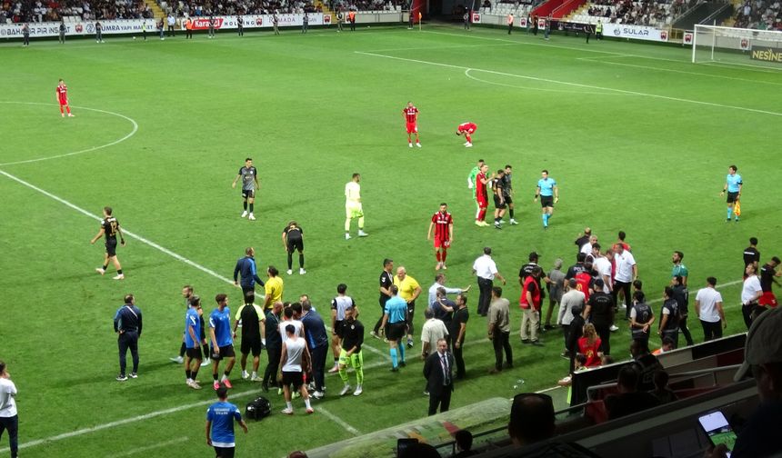 Erzincan'da Sahadaki Gerilim Bitti, Dostluk Kazandı!