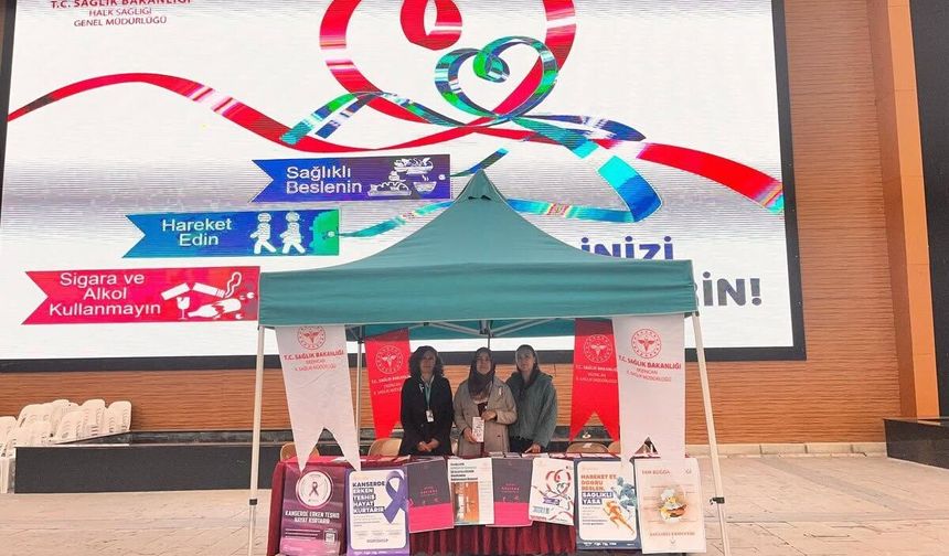 Cumhuriyet Meydanı’nda Kalp ve Yaşlı Sağlığına Dikkat Çekildi