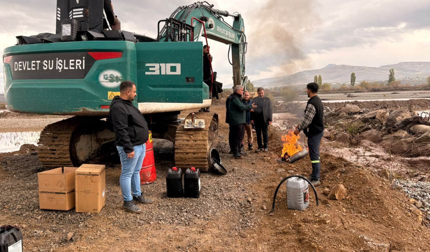 Yağmur Yaş Dinlemiyorlar, Yeşil Karıncalar Erzincan'da Sorunları Çözüyor...