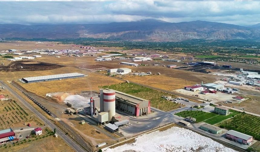 Erzincan OSB’de Arsa Tahsis Heyecanı: 24 Parselin Detayları Açıklandı