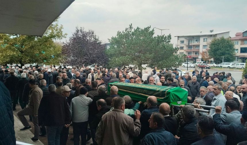Erzincan İl Seçim Kurulu Personeli Nurullah Taşdemir Son Yolculuğuna Uğurlandı