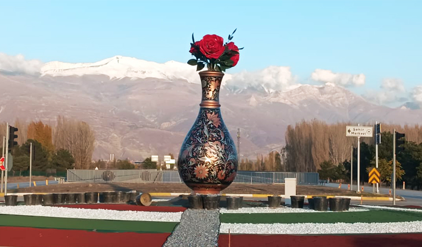 bakır-figür