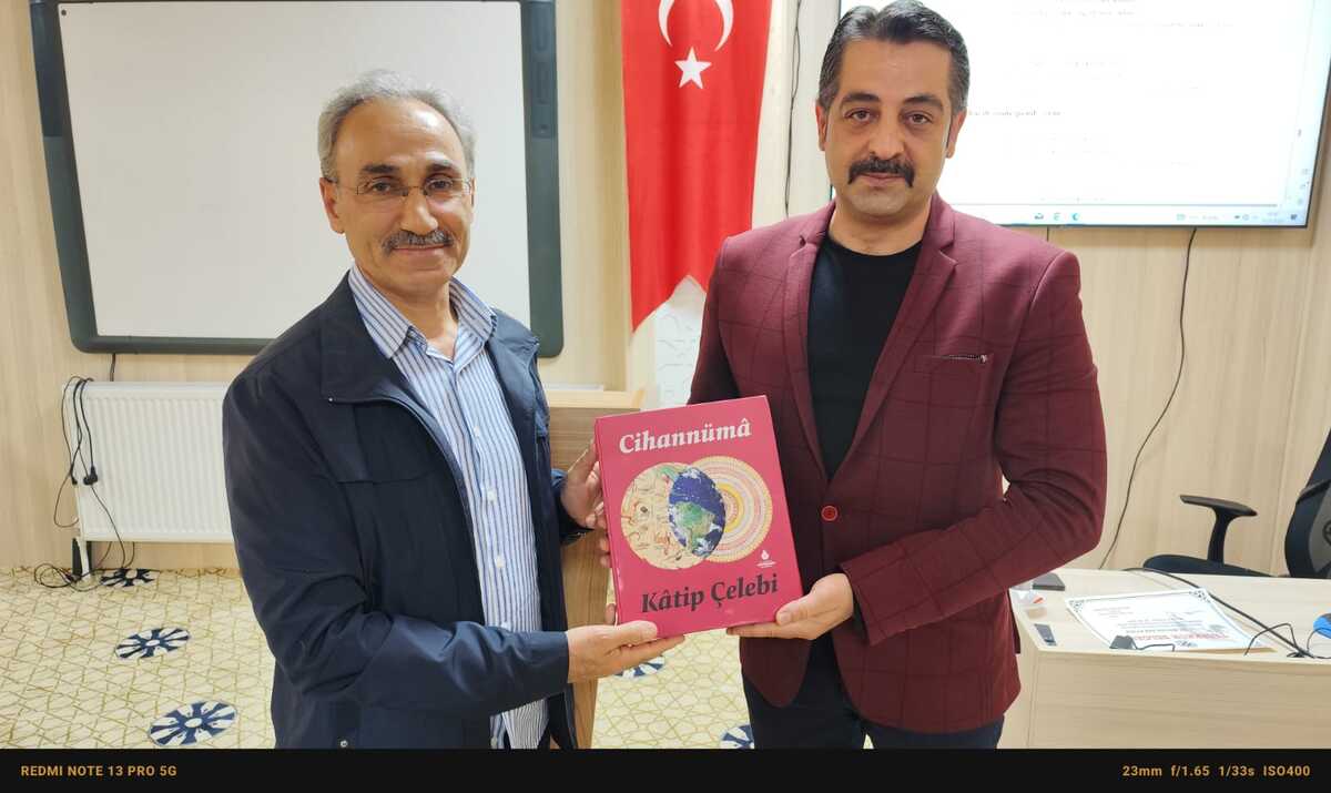 Dr. Mehmet Akif Ayvaz Kutadgu Bi (1)