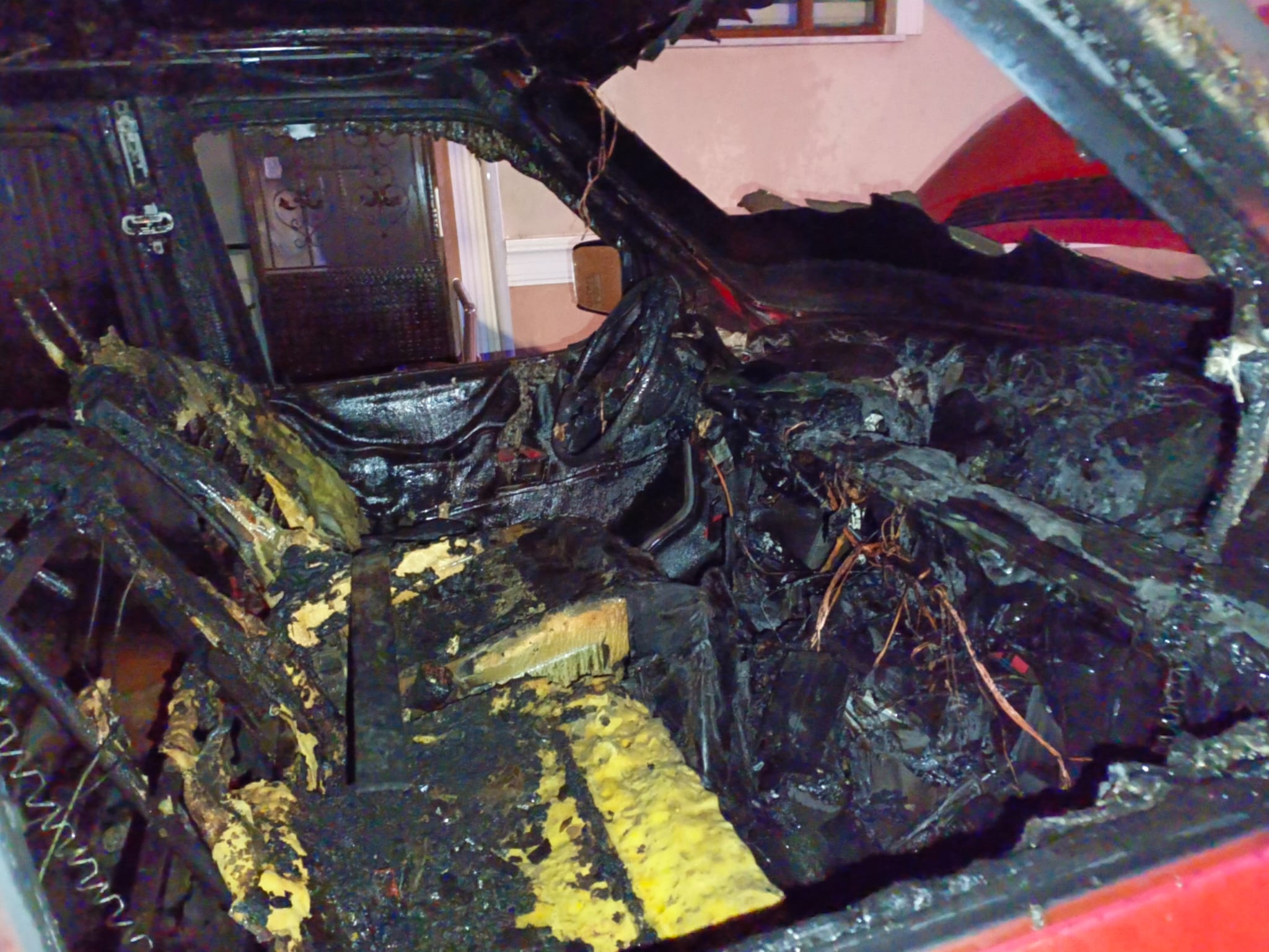 erzincan'da araç yangını meydana geldi12