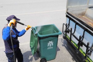 Erzincan’da Çöp Konteynerleri Dezenfekte Ediliyor 2