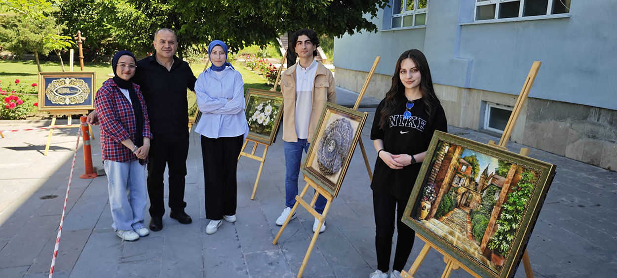 Erzincan’da Öğrencilerin Muhteşem El Sanatları Sergisi 1