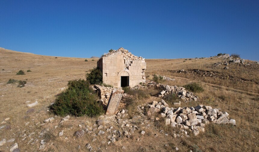 Erzincan’da 170 Yıllık Kilise Ke (2)