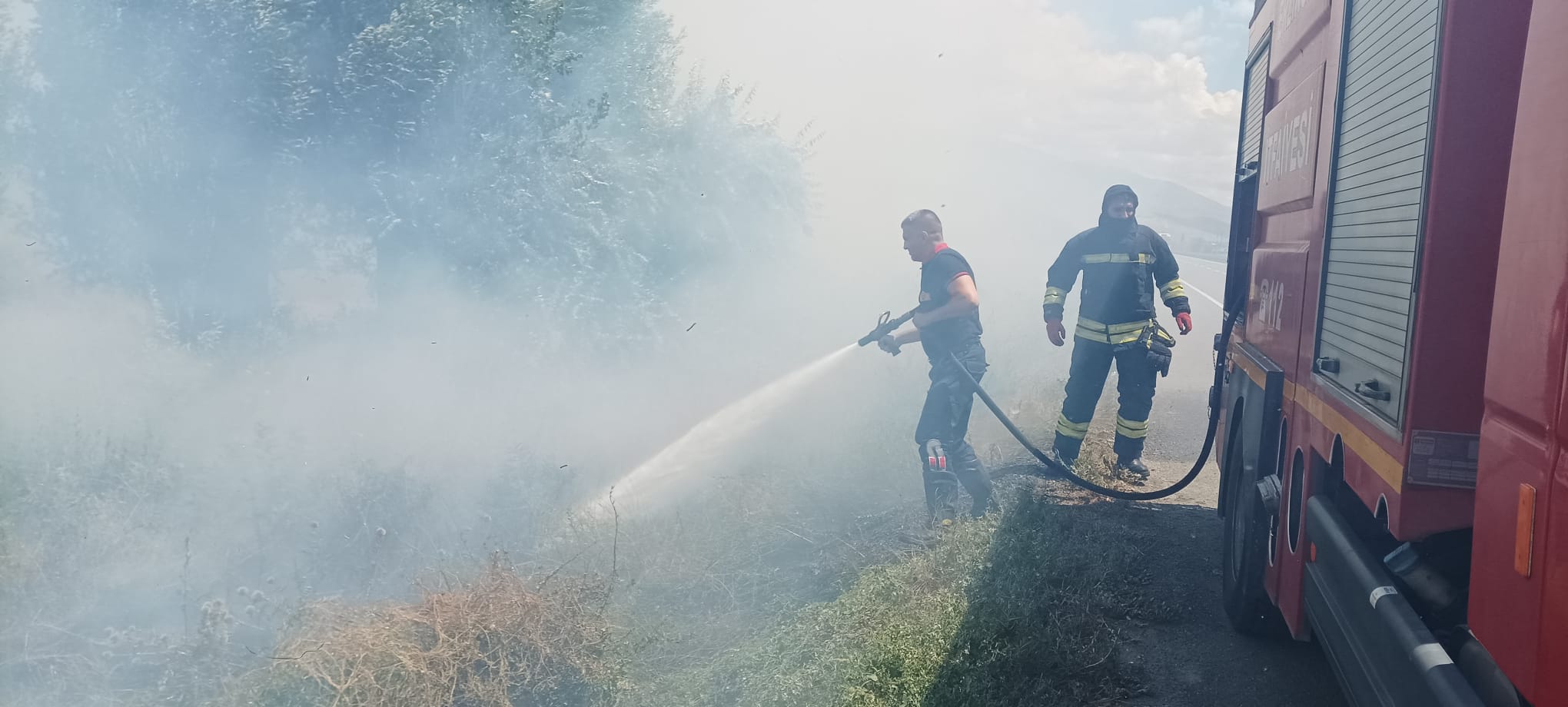 Erzincan’da Çıkan Yangın Korkuttu! 3