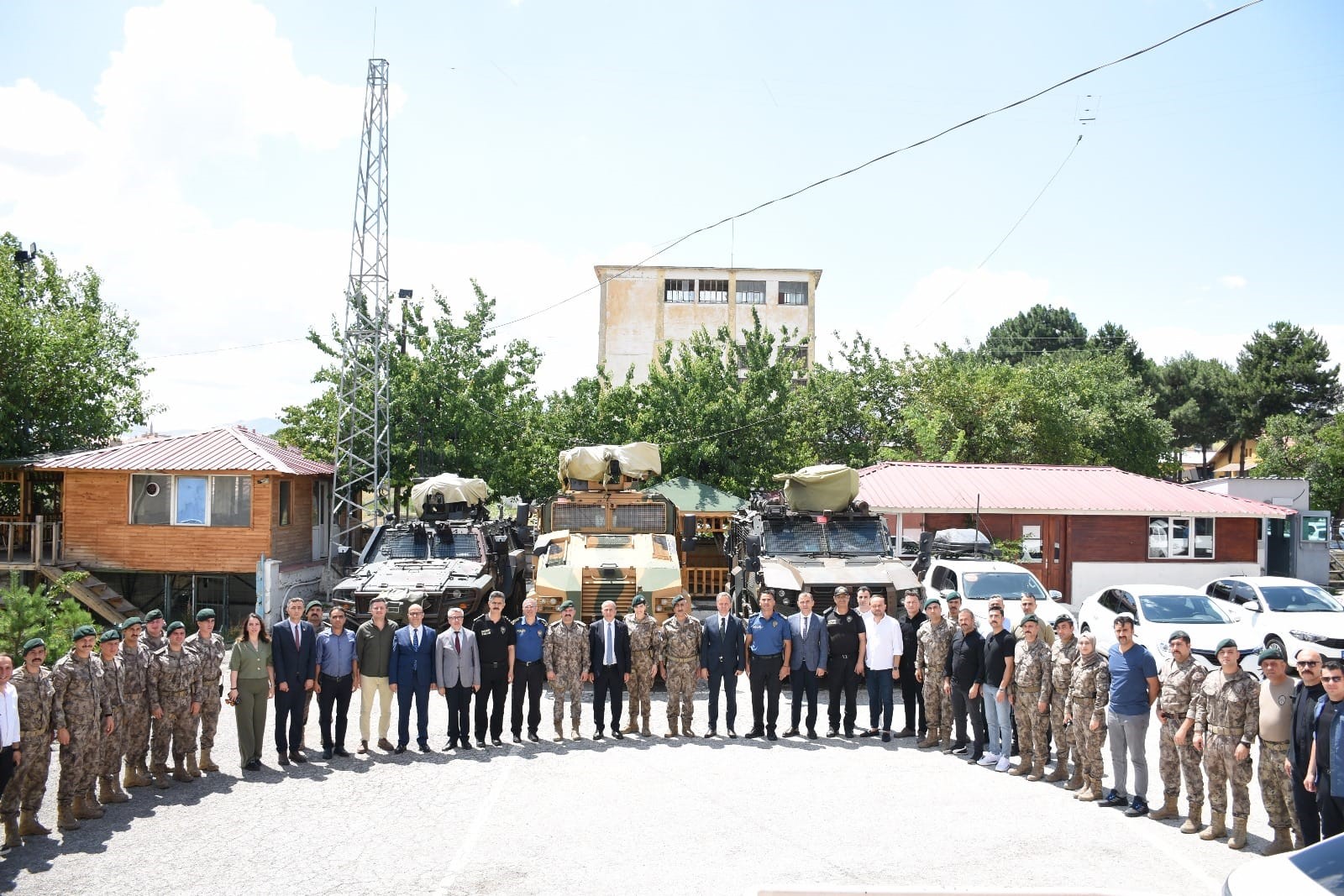 Erzincan’da Özel Harekat Şube Müdürlüğünde Tatlı Ayrılık