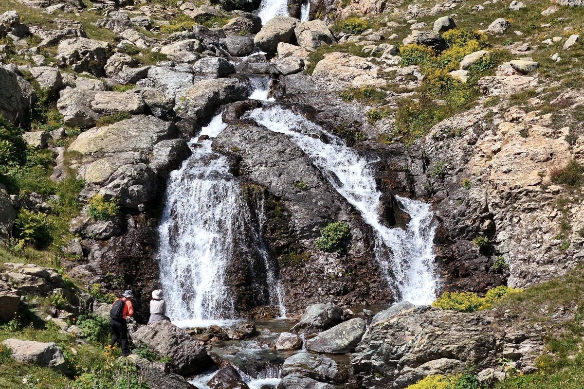 Abdalmusa zirvesi 3 bin 333 metre rakımla görenleri hayran bırakıyor 5