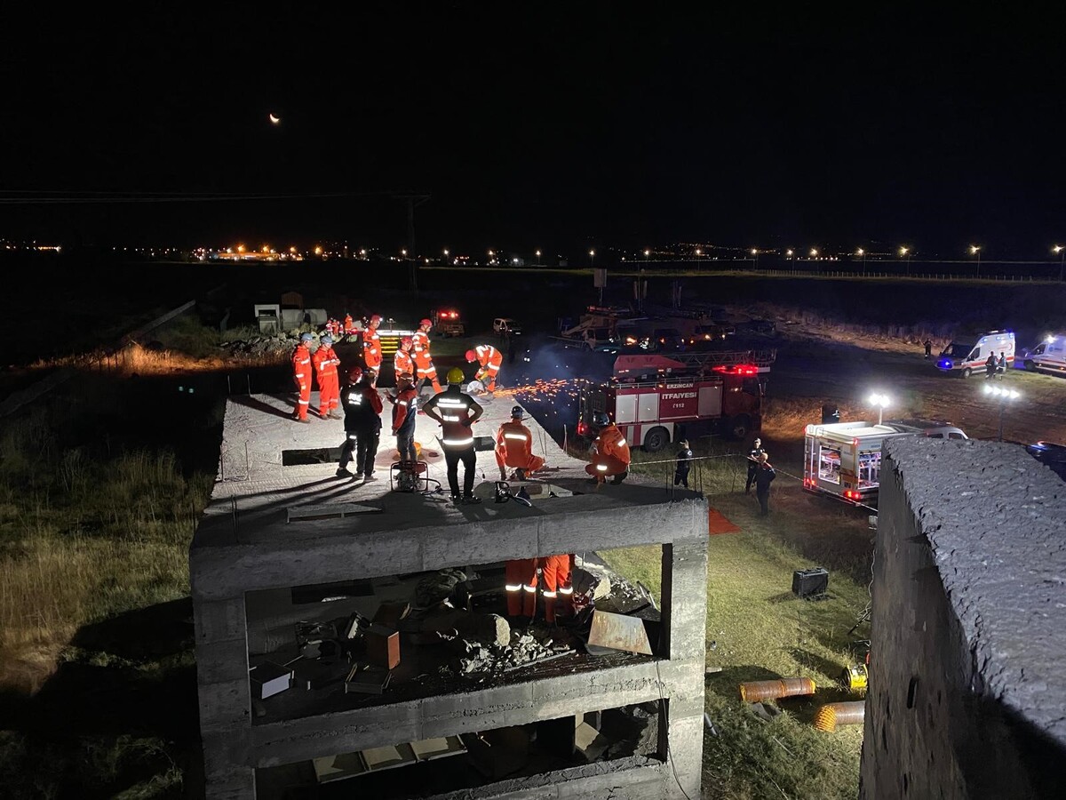 Erzincan’da Deprem Alarmı Verild (1)