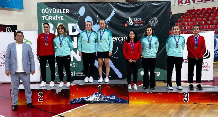 Büyükler Türkiye Badminton Şampiyonası Sona Erdi Çift Kadınlar