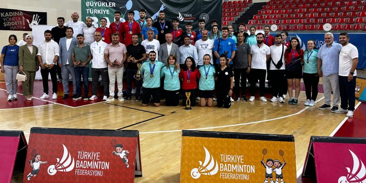 Büyükler Türkiye Badminton Şampiyonası Sona Erdi