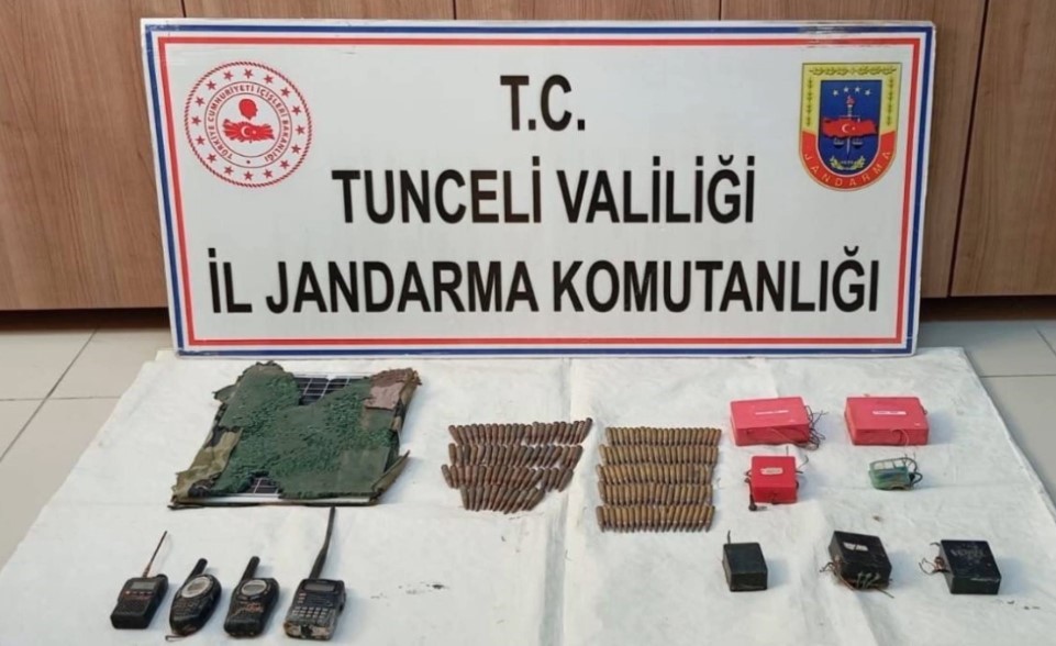 Erzincan Sınırında Operasyon 13 Mağara Ve 17 Sığınakta Malzemeler Ele Geçirildi 3