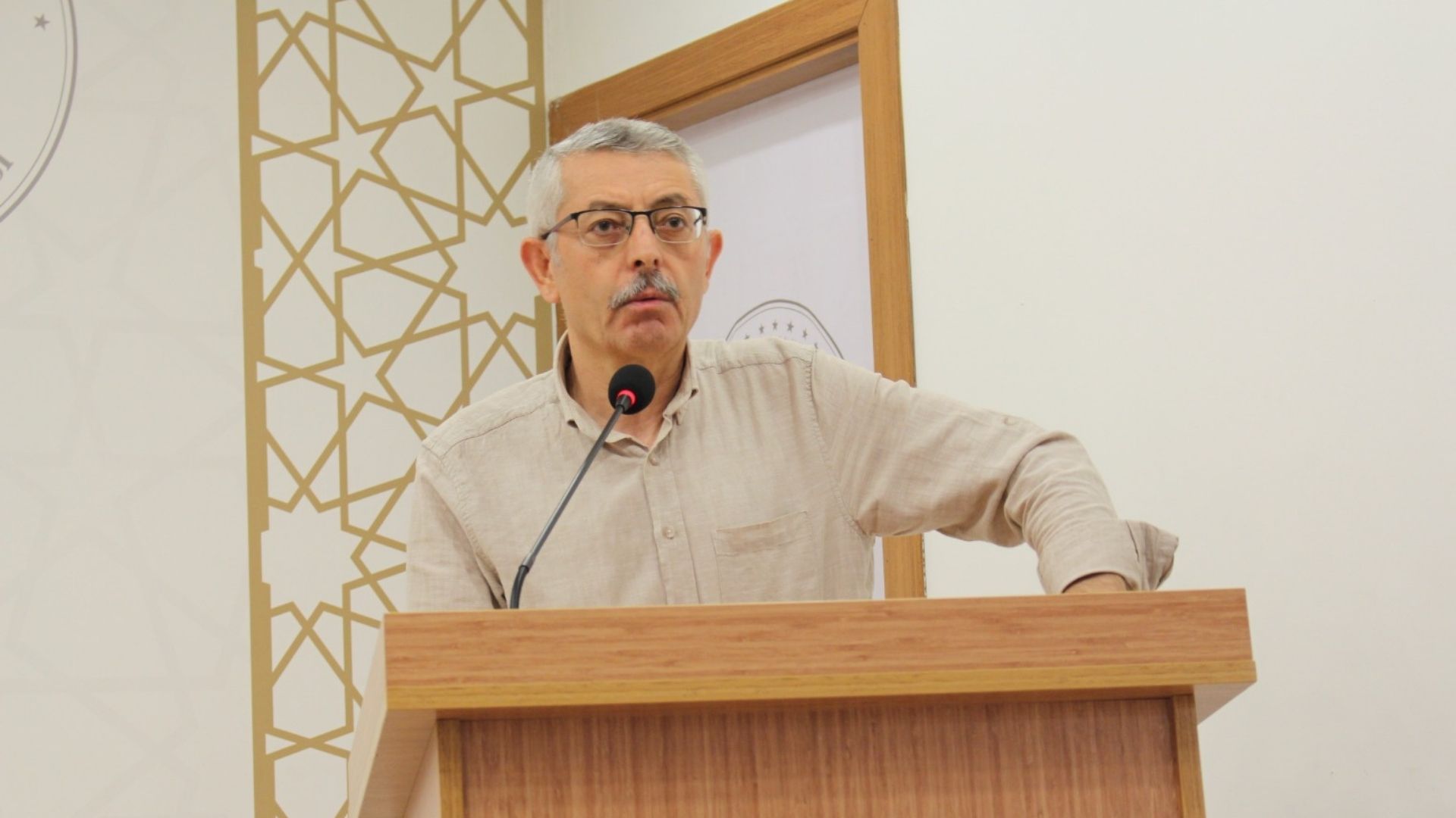 İhsan Ünlü Diyanet Müşaviri