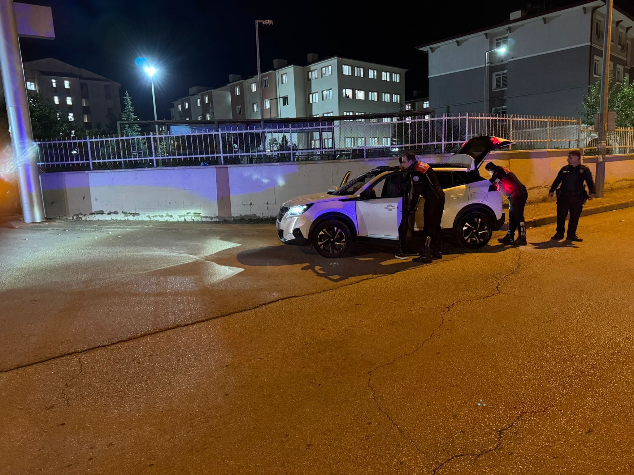 Erzincan Polisi’nden Yurt Önlerinde Asayiş Denetimi (3)