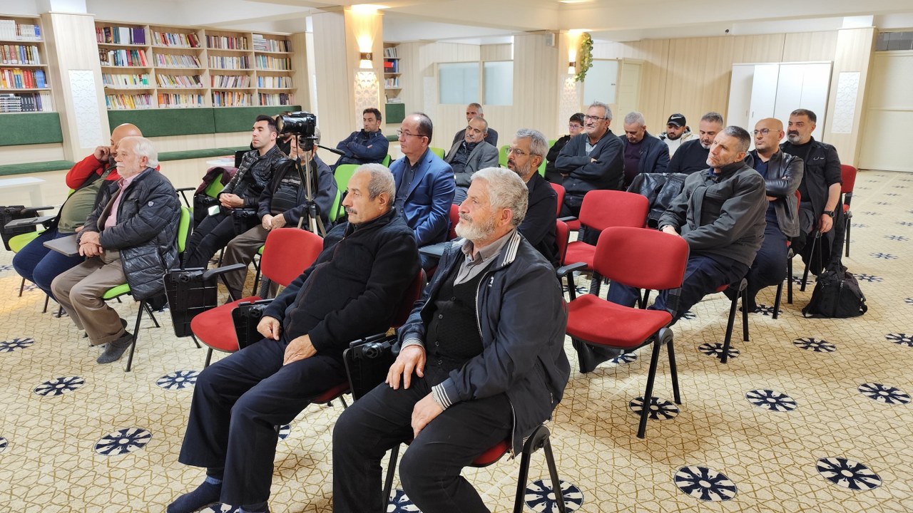 Erzincan'da Şiir Dolu Bir Akşam Hıfzı Kaymaz Ile Berceste Beyitler Şöleni (2)