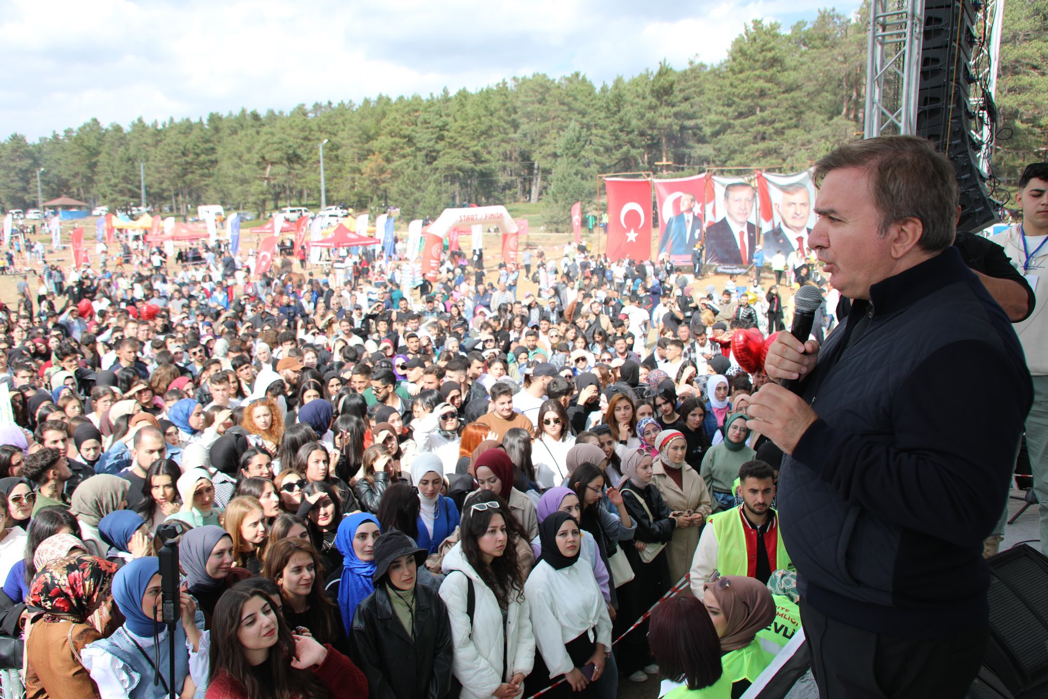 Refahiye Festival Alanı (1)