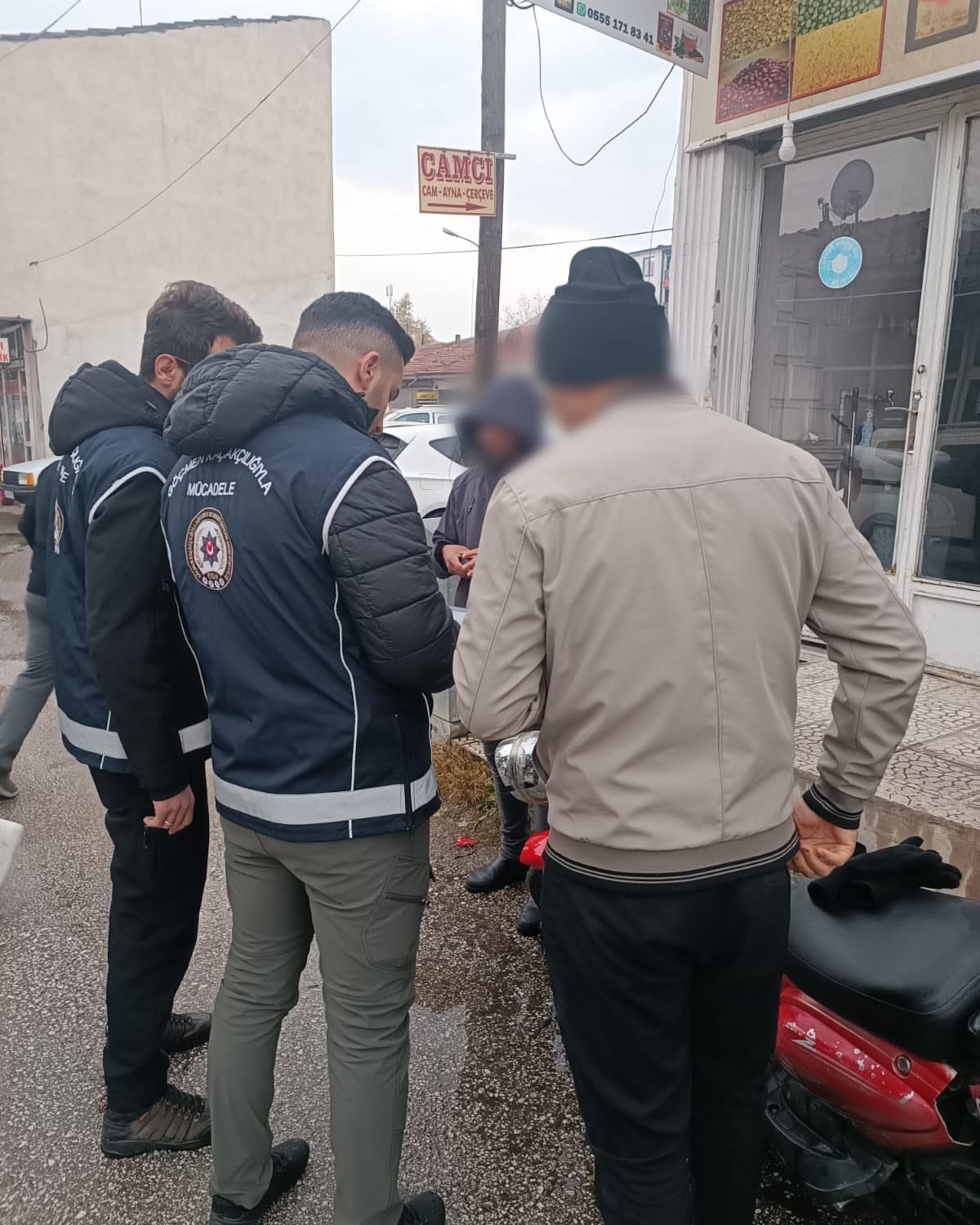 Erzincan Polisi'nden Kaçak Göçmen Taraması.. (2)