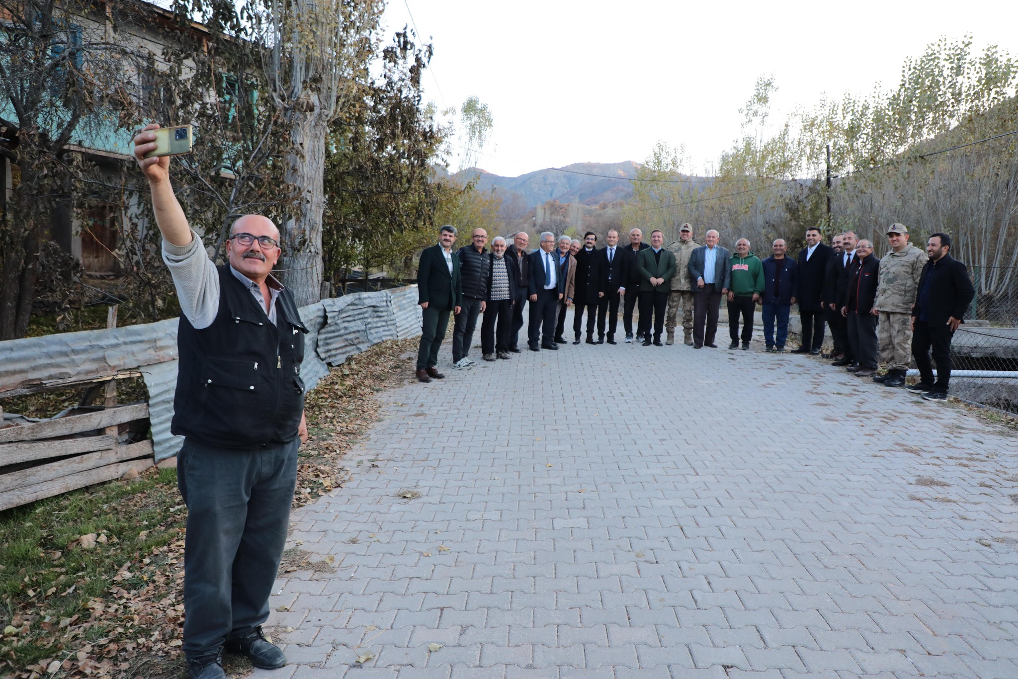 Erzincan Valisi Aydoğdu, O Meşhur Türbe Için Talimat Verdi (1)