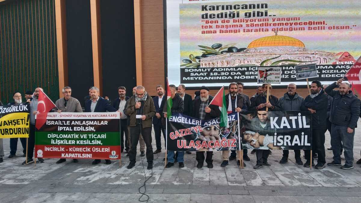 Erzincan’da Açılacak Starbucks’a (1)