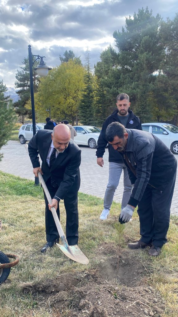 Genç Hukukçular, Emre Bölükbaşı Ile Buluştu.. (1)