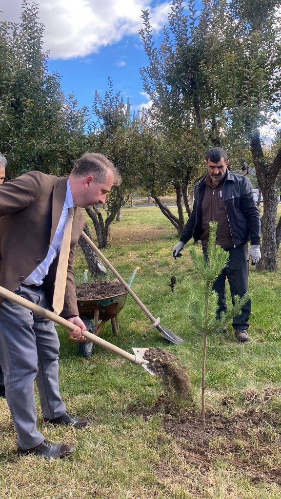 Genç Hukukçular, Emre Bölükbaşı Ile Buluştu.. (2)