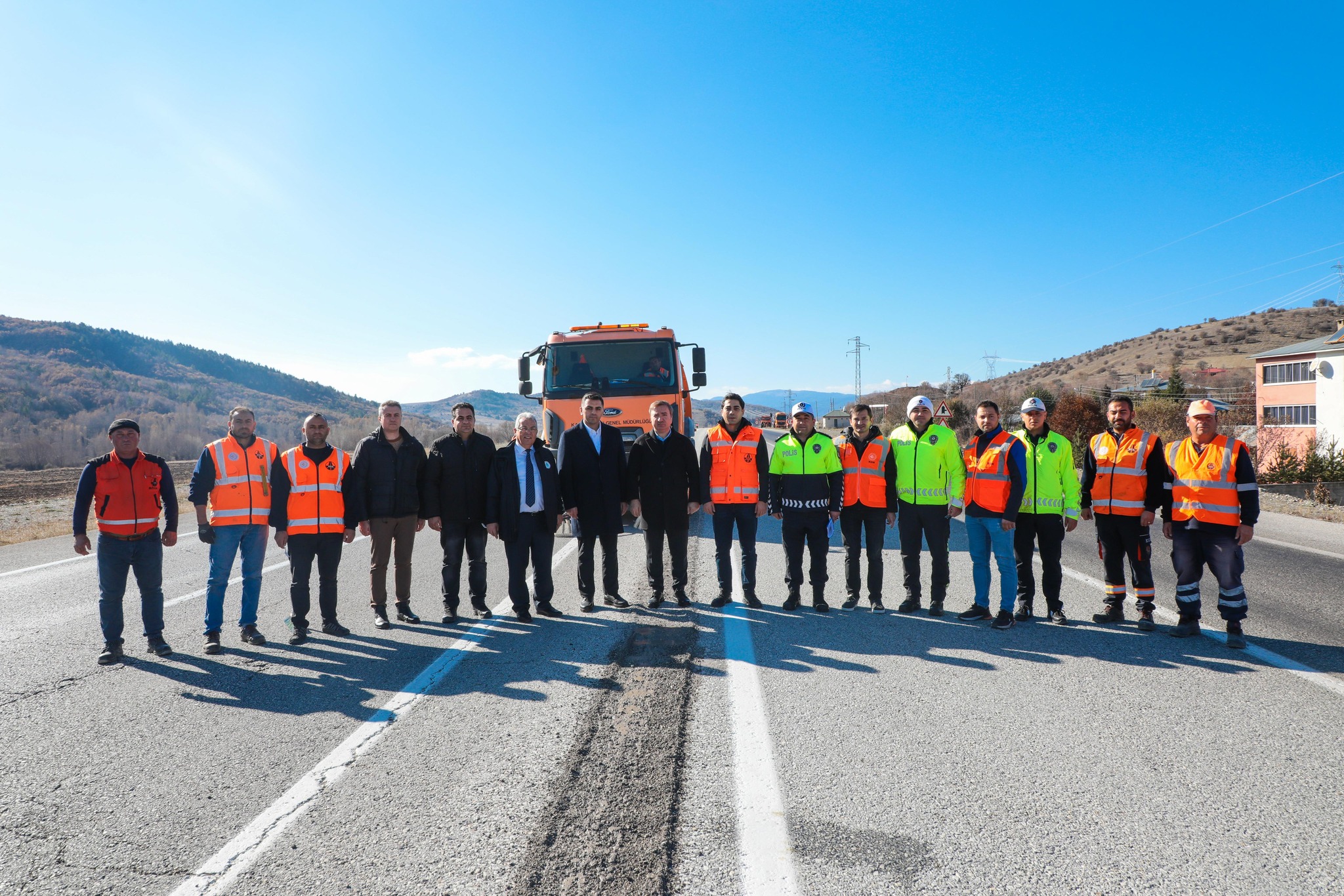 Sürekli Trafik Kazalarının Yaşandığı Refahiye Erzincan Yoluna Önlem (4)