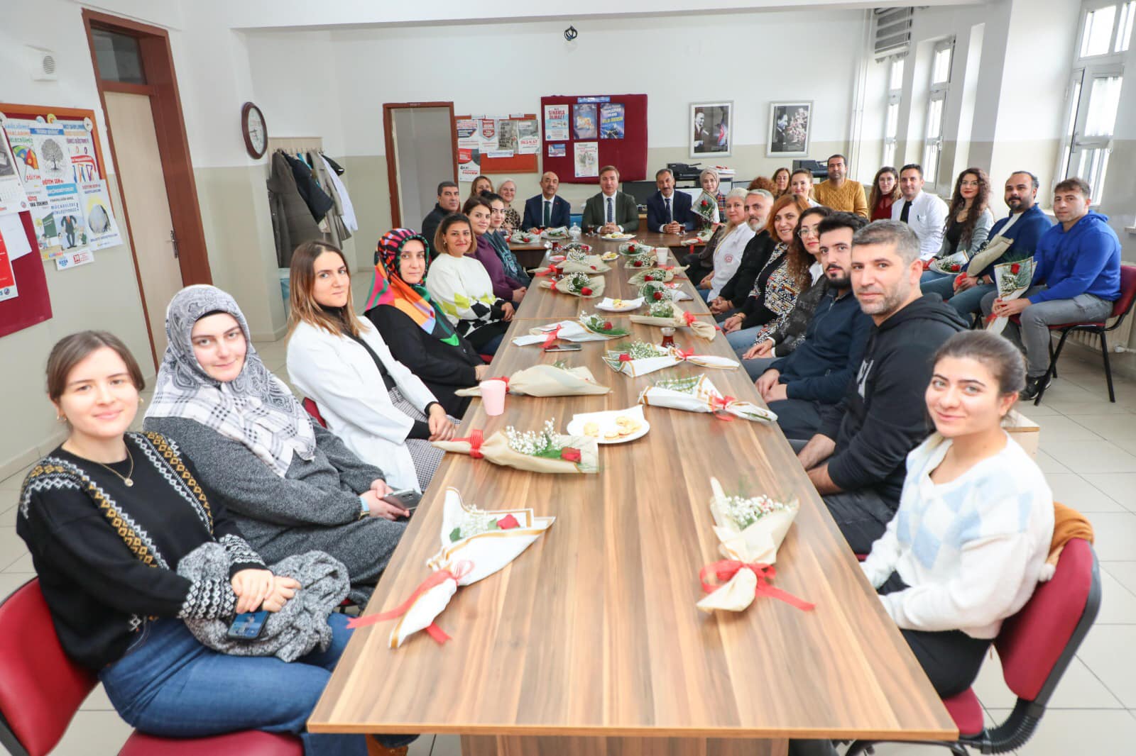 Vali Aydoğdu Öğretmenin Etkin Olmadığı Sistem Çökmeye Mahkumdur… (1)