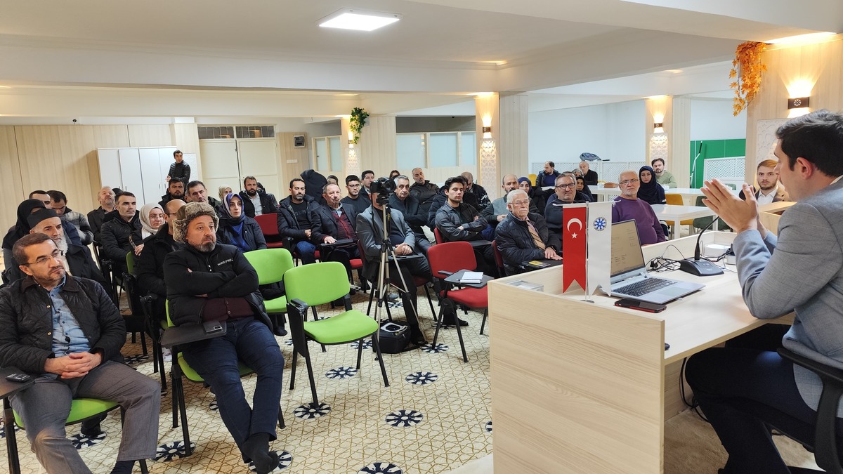 Erzincan Psikololojik Uyum  ve Sağlamlık Araştırma Derneği Başkanı Uzm. Dr. Mehmet Celal Kefeli insanın zihinsel davranışları ile ilgili konular hakkında bilgiler verdi. 2