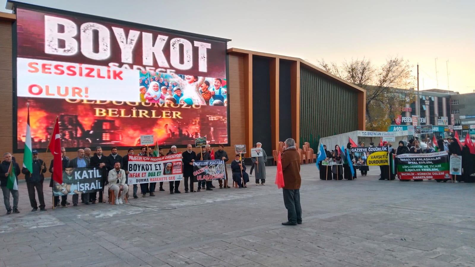 Erzincan'da Filistin'de yaşanan soykırıma tepkiler devam ediyor