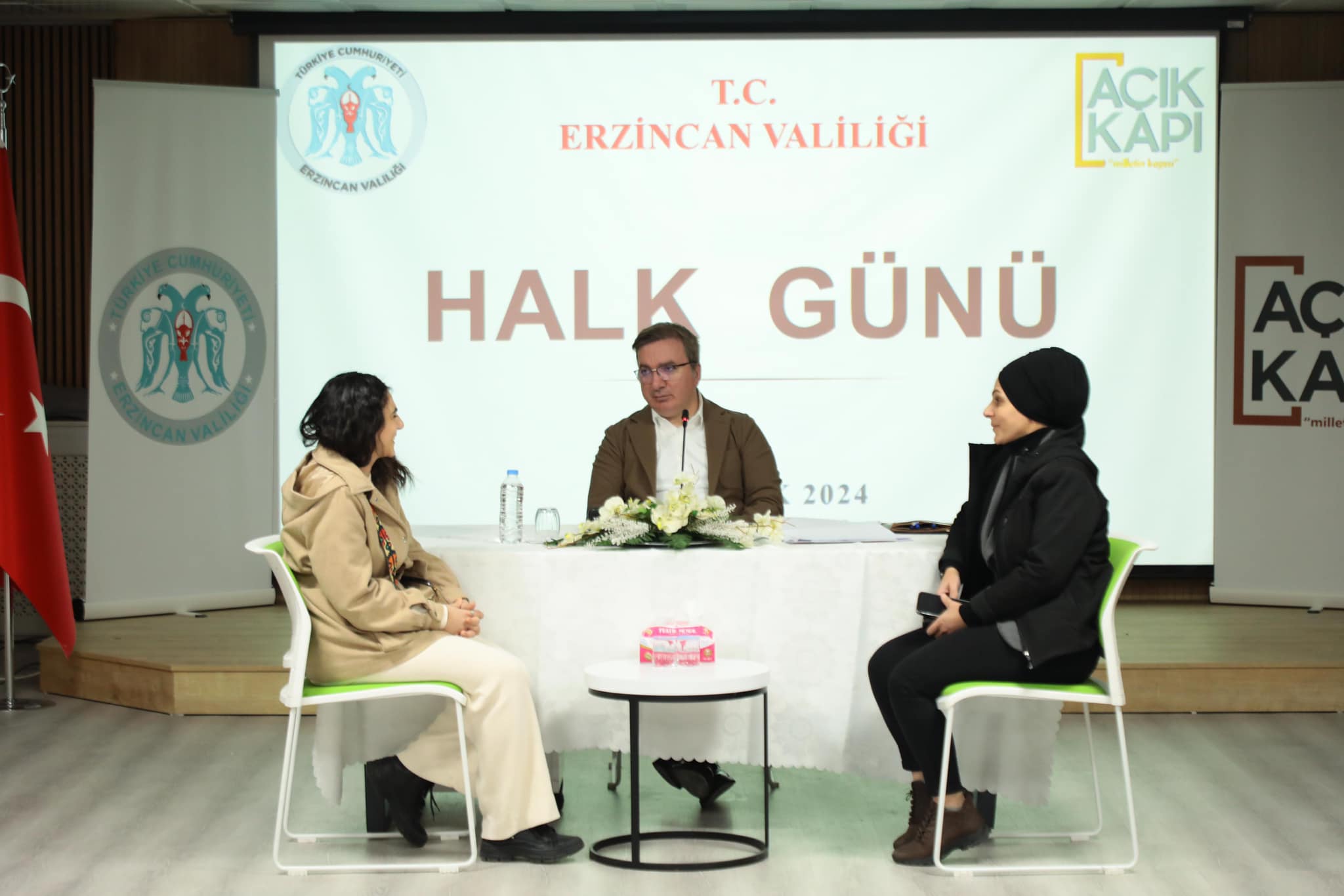 Erzincan Valisi Bir Günde 52 Vatandaşın Derdini Çözdü. (2)