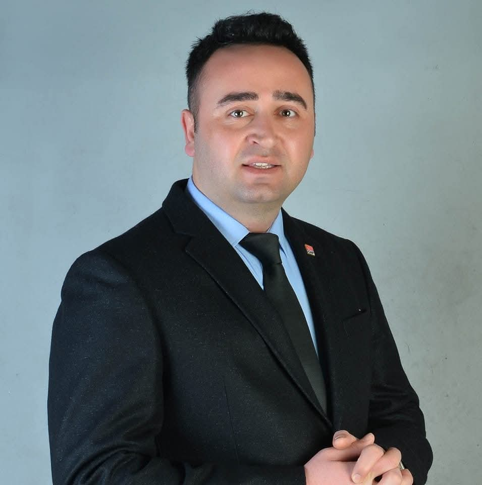 Erzincanlı Gazeteci Yazar Tarık Özhan